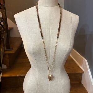 Gold Stone Arrowhead Pendant Necklace – Women’s